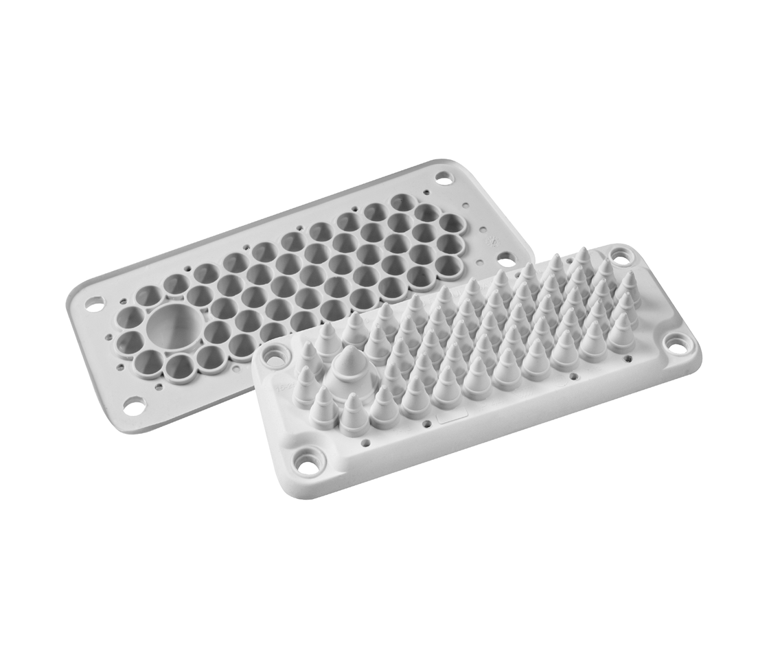 Kabeldurchführungsplatte